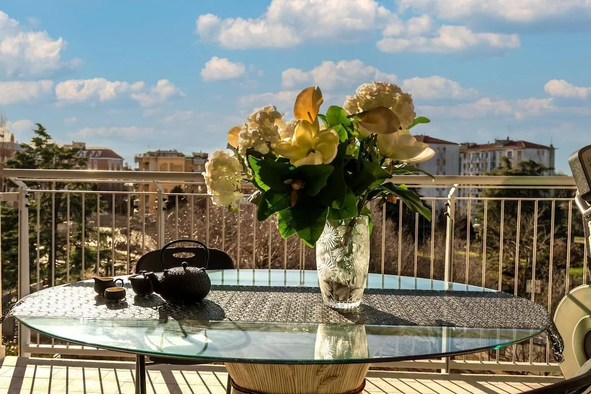 New Apartment With 4 Bedrooms Milan