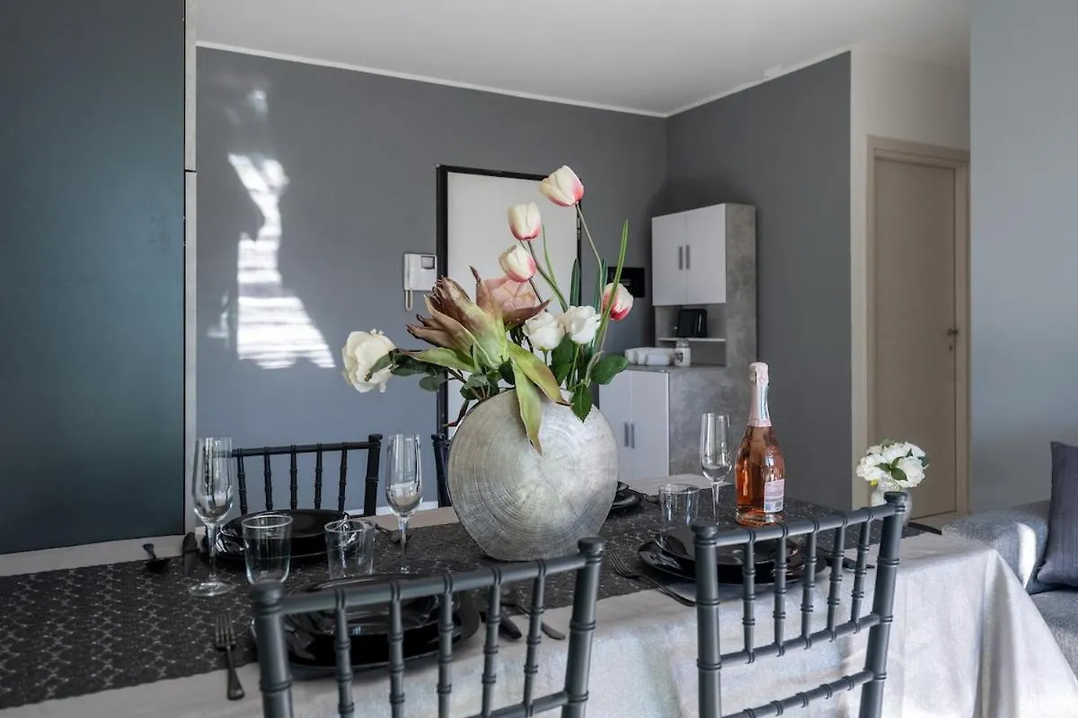 New Apartment With 4 Bedrooms Milan Italy