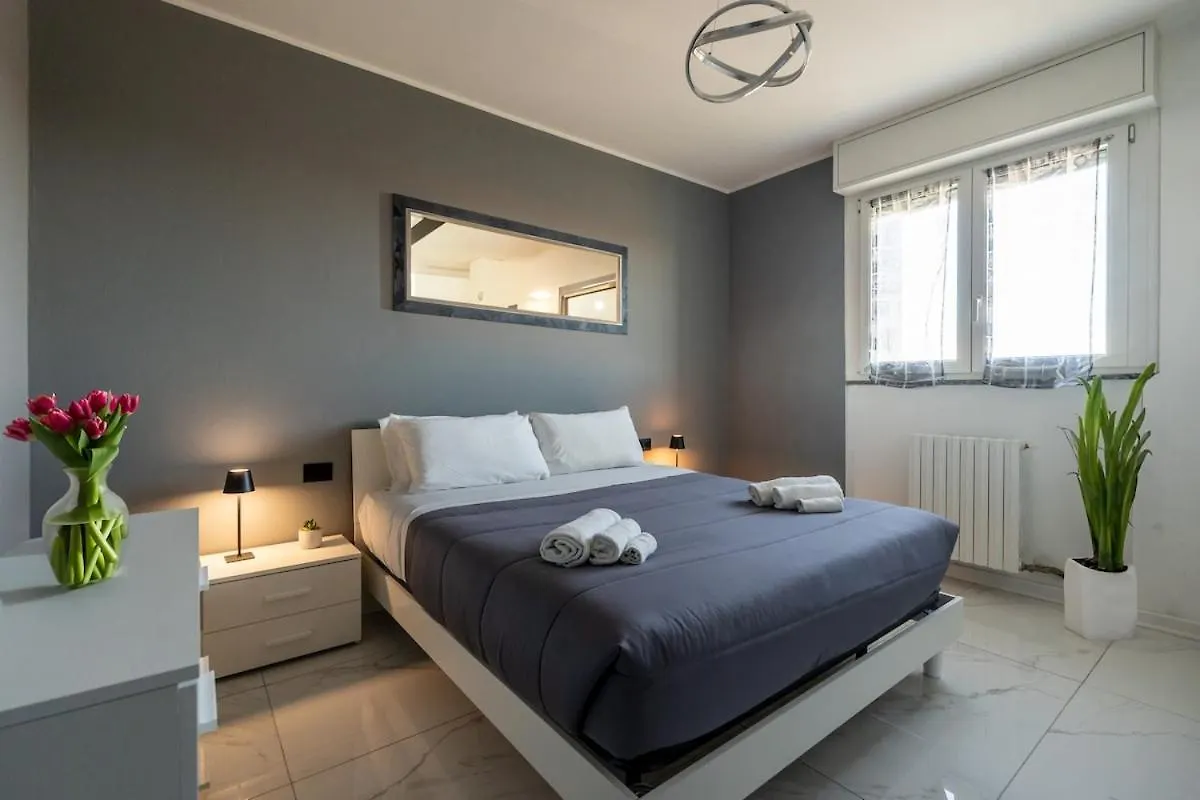 New Apartment With 4 Bedrooms Milan